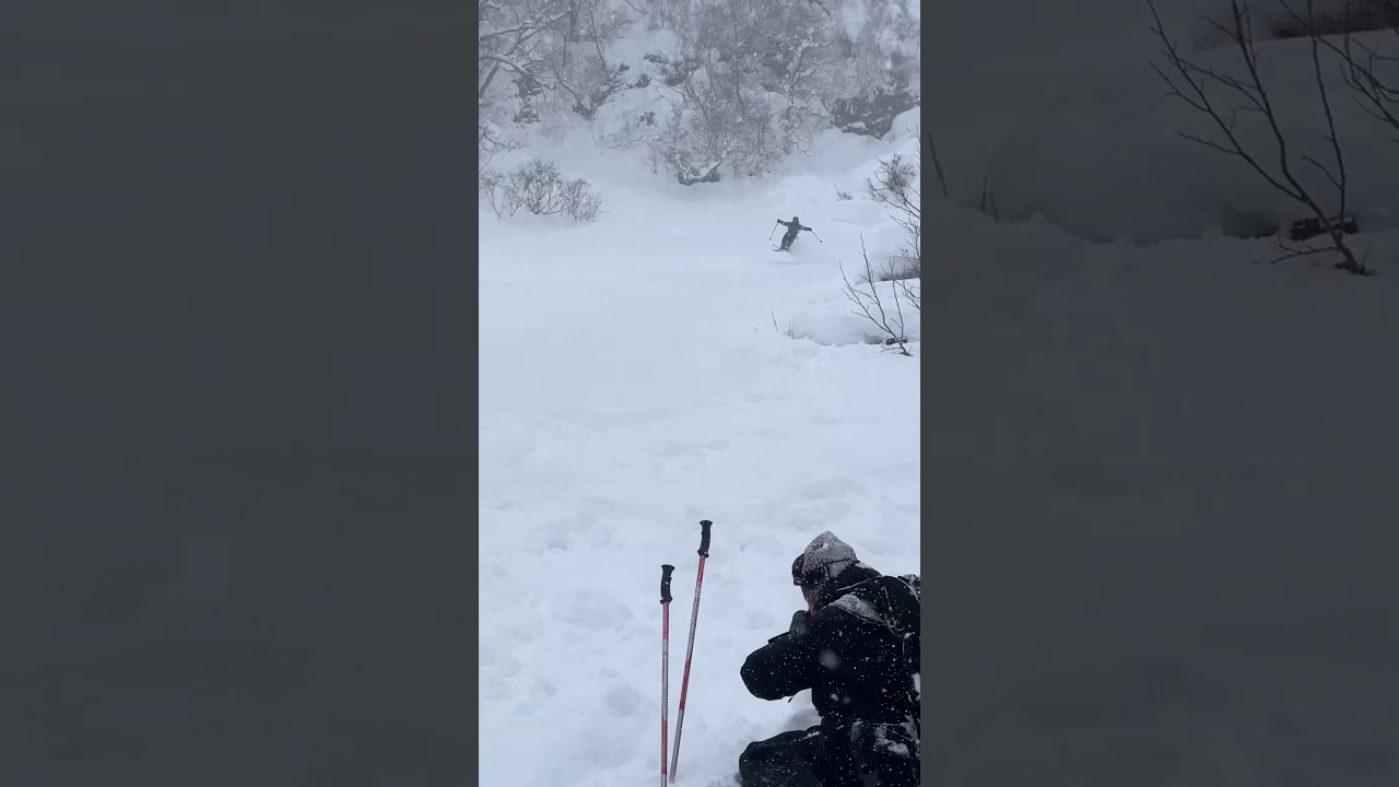 @xanderfire slashing his way through bottomless pow in japan