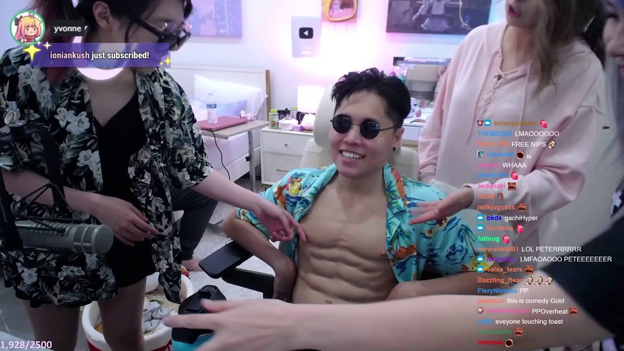 Toasted Poki Toast gets his 'abs' TOUCHED by Poki and Lily - YouTube