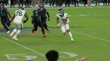 Super Fields! QB looks electric on scramble TD