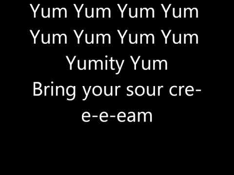 It's raining tacos lyrics