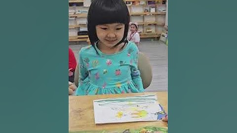 Tiếng Anh Giao Tiếp Phan Thiết: Honami practices describe a picture 3