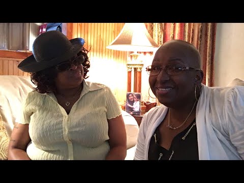 Sunday With The Sisters / Who knows who better TAG 😂 LIVE