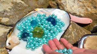 Giant clams appear in the wild river, and the girl discovers a treasure trove of pearls