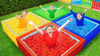 four colors water balloons challenge with roma and friends