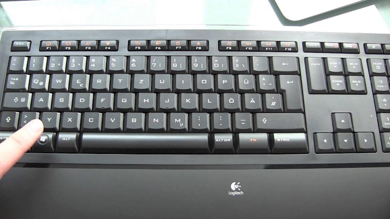 tidligere Overskyet mental Logitech Illuminated Keyboard Review - YouTube