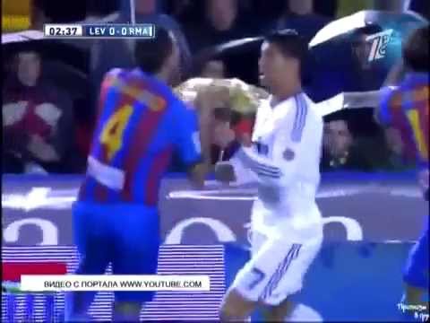 Криштиану роналду рассекли бровь видео Криштиану роналду рассекли бровь видео
