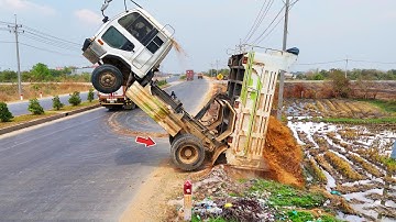 Incredible! Landfill Project! Dump Truck Back Uploading Stuck, Dozer KOMAT’SU Pushing Soil, Mix VDO