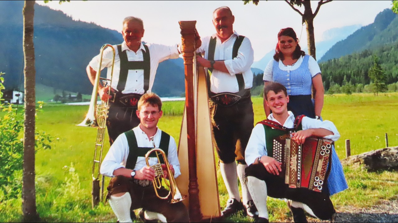 Tiroler Wirtshausmusi - Ledig & frei u. weitere flotte Stückln