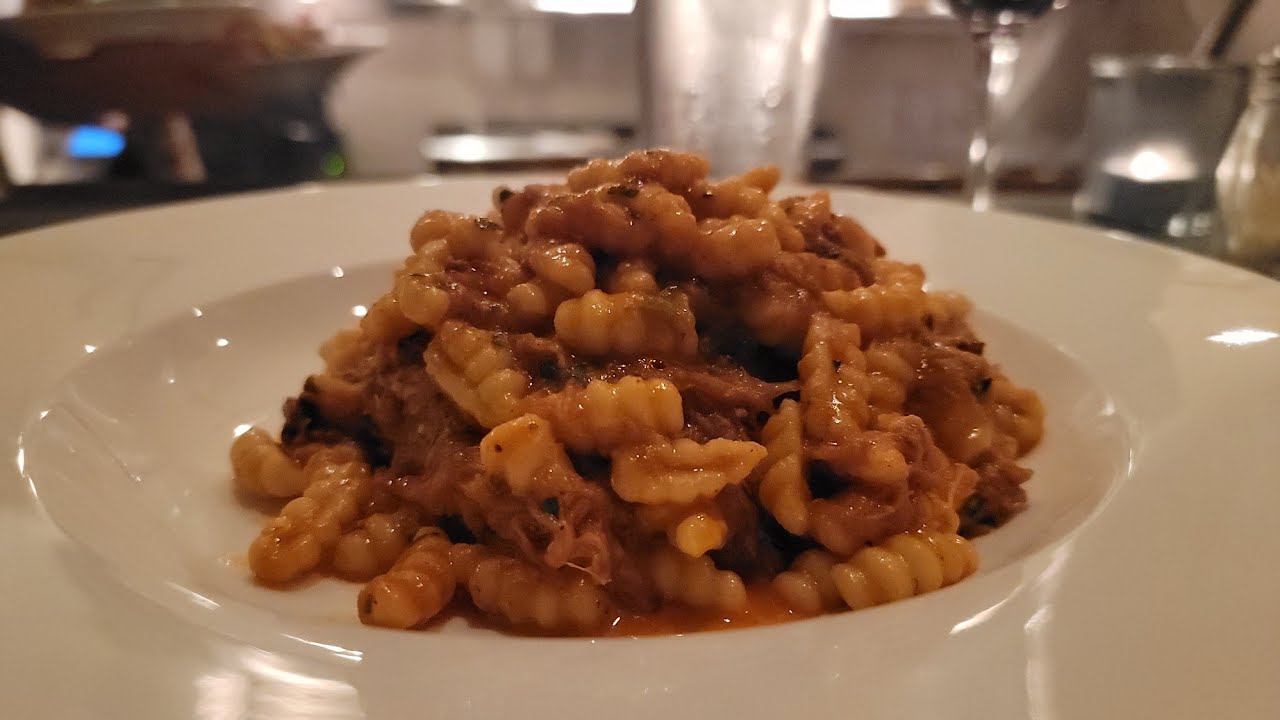 Kalami sa Pasta Rabbit Sauce og Sa Bolognese diri sa BLG(Bar La Grassa ...