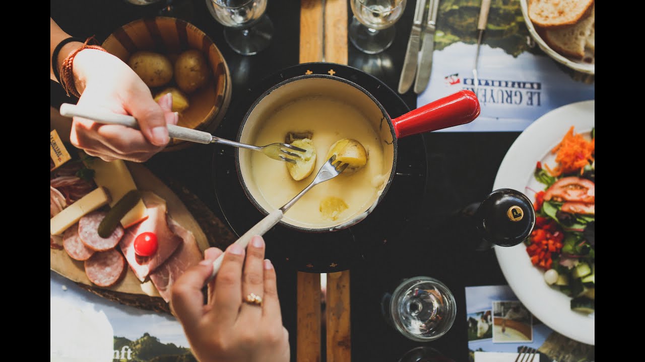 how to host the ultimate fondue dinner