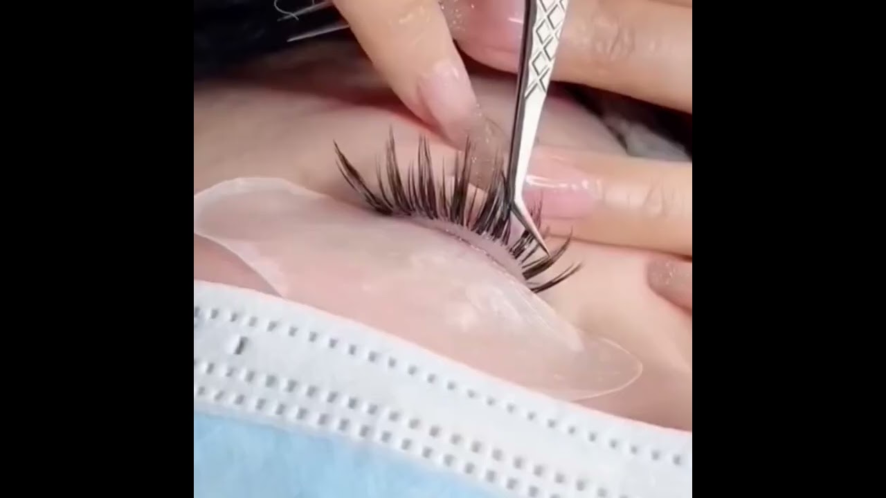 This must be the best tool for a lash artist