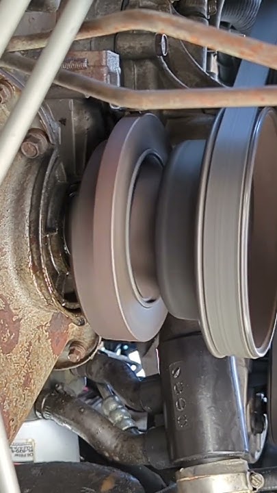 1995 Bronco Harmonic Balancer Wobble - YouTube