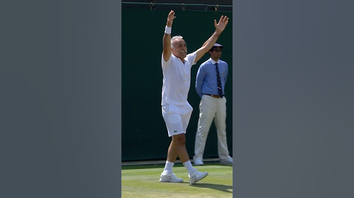 Is this the best shot you’ve ever seen?  #Shorts #Wimbledon #Tennis