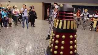 Ace Ventura VS Dalek dance off at Montreal Comic con