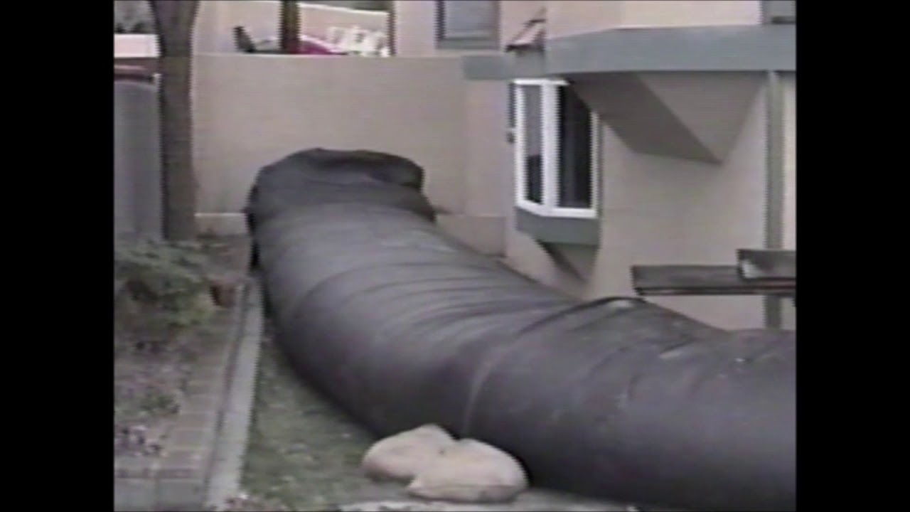 2.5ft AquaDams, Clearlake Flooding, Lakeport, CA 1995