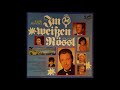 Miniature de la vidéo de la chanson Die Ganze Welt Ist Himmelblau