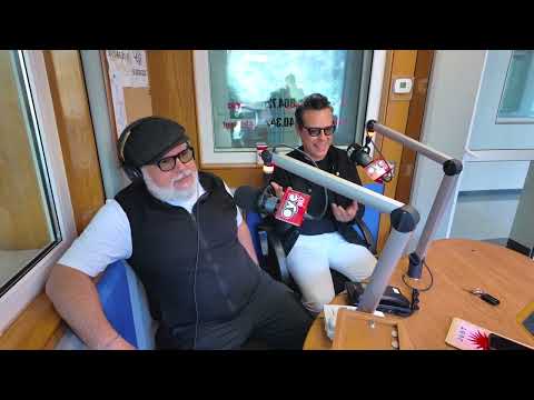 Jumbo en la cabina de Oye con Aura para contar todo sobre su gran concierto del siguiente año!