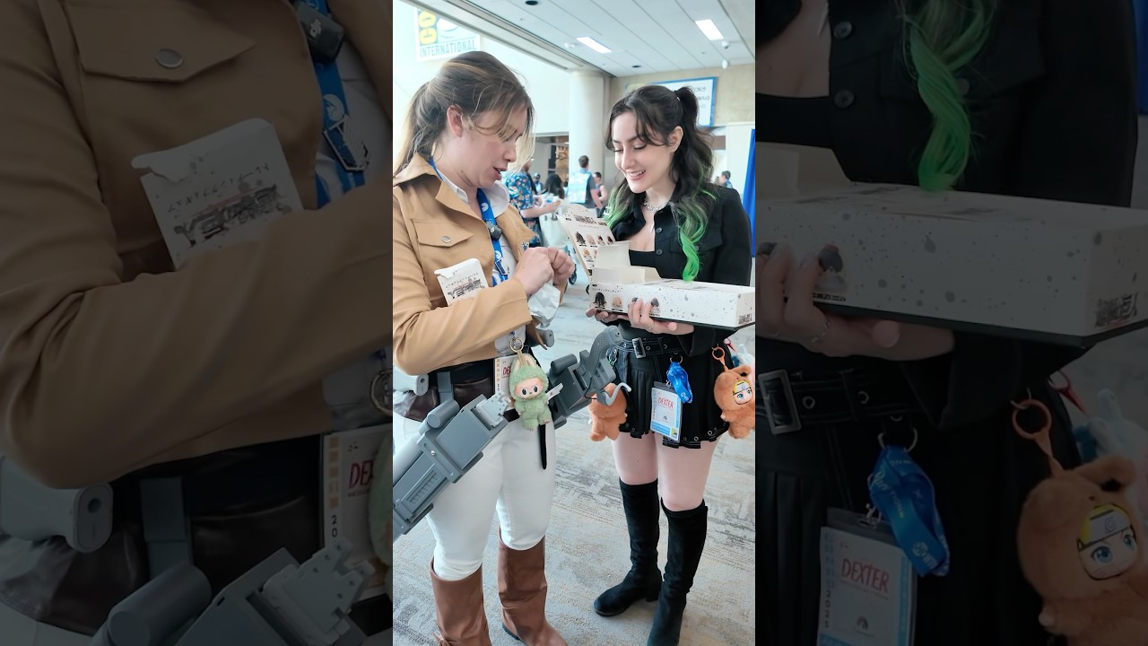 AOT blind boxes at SDCC! #aot #blindbox #attackontitan #shingekinokyojin #snk #anime #manga