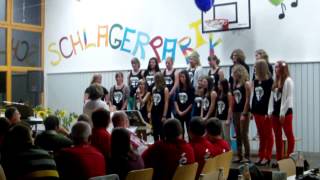 Video thumbnail of "Wie die Welt leuchtet (aus dem Musical-Film "Rock it") - Jugendchor CANTAMOS Unterschneidheim"