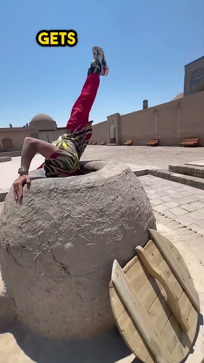 Dangerous TANDOORI Roti making!?