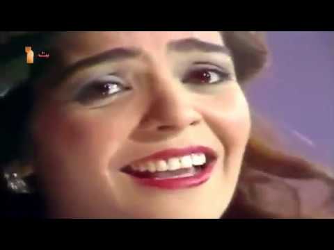 في عيونك منى عبد الغني
