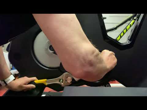 How to change the belt on a Tacx Neo Bike Smart