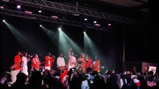 Futhi Mhlongo - Othintwe Nguwe (Live in Cape Town)