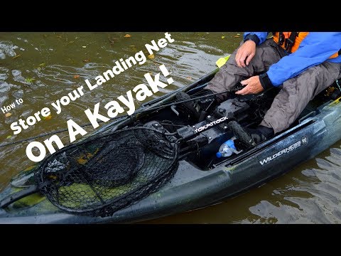 How to store your landing net on a fishing kayak 