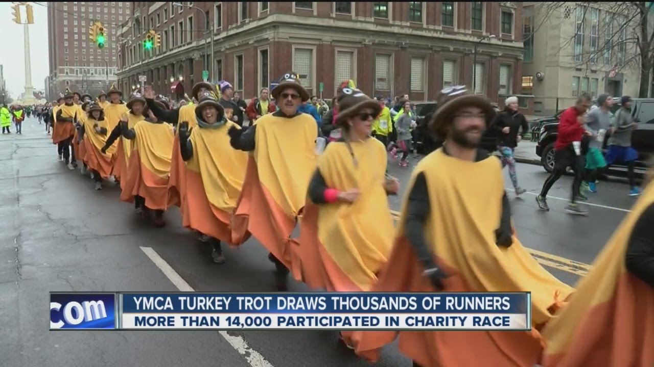 Turkey Trot draws thousands in Buffalo YouTube