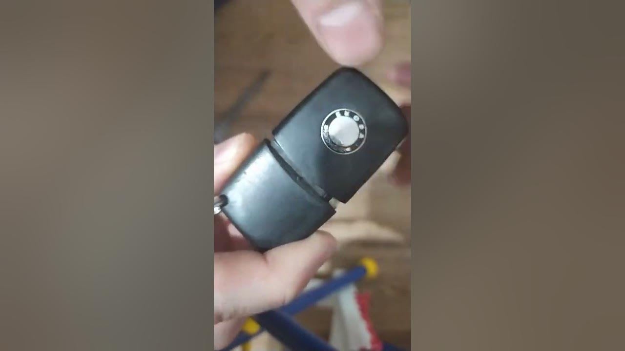 Skoda Octavia 3 / III Key Fob Battery Replacement - YouTube