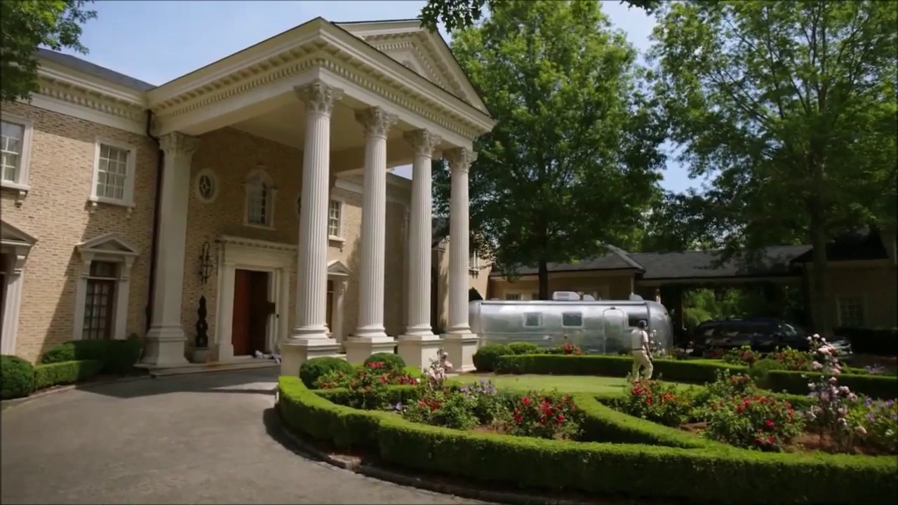 Dynasty 2x4 Episode | Fallon runs to Alexis from the mansion