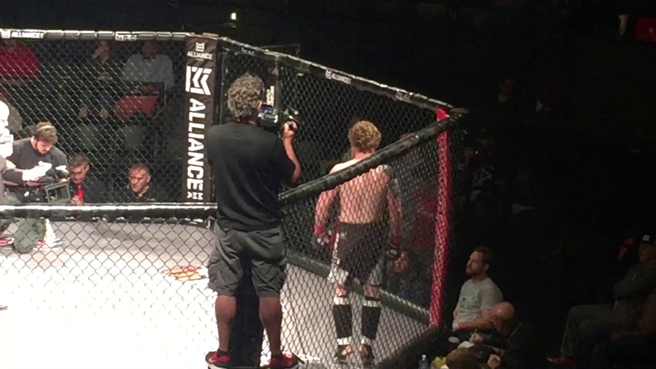 10 17 2017 First Amateur Mma Fight Youtube