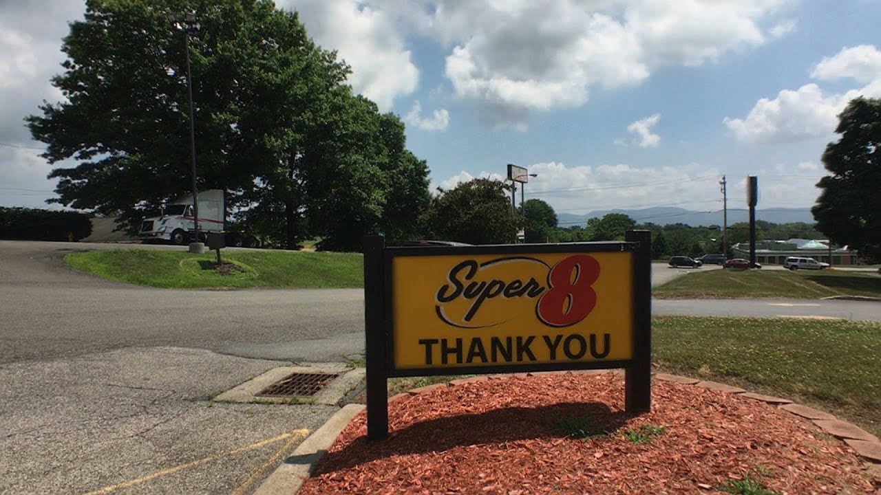 HEIGHT KEECH - "Zen On Ten" feat. Mister (Super 8 Freestyle)