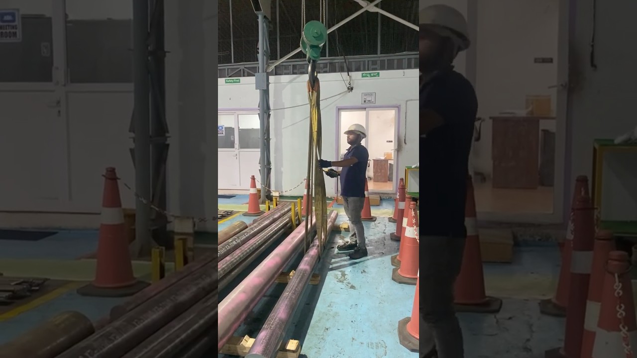 Safe Handling of Round Steel Bars Using Sling Belt – Industrial Safety Tips