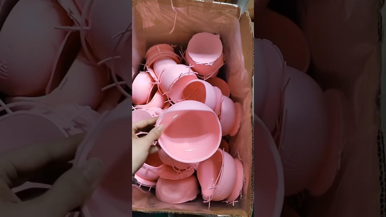 This is how a plastic bowl is made 