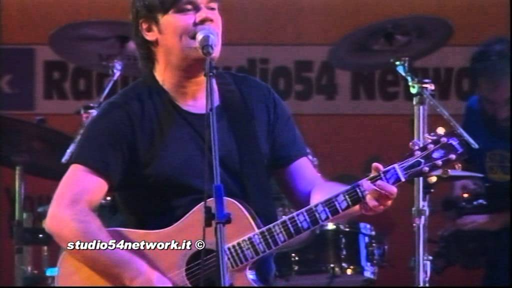 Gatto Panceri - Mia (Exclusive Live - Studio54network) - YouTube