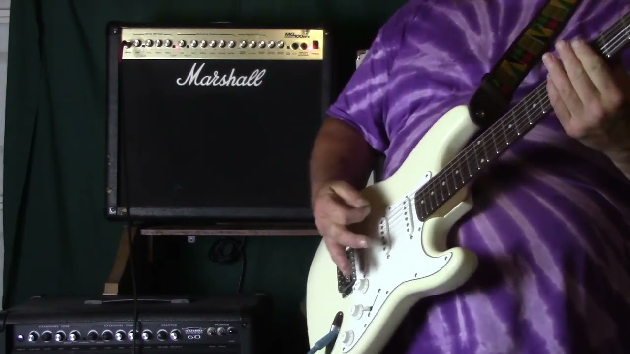 【再出品】Fender Stratocaster, Marshall amp 90's Korean Fender Squier Strat thru a Marshall MG 100 DFX Sound