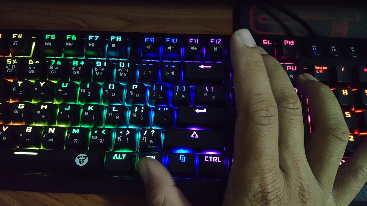 Fantech maxcore mk852 Brown switch  VS hyper x cherry mx red switch sound test