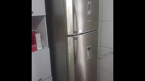 Como desligar o alarme da geladeira?