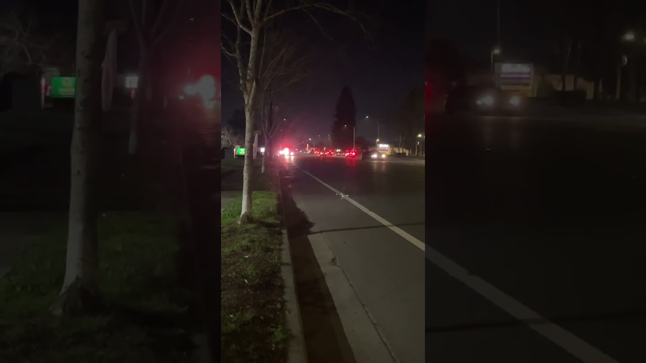 SCFD Engine 7584 Responding To A Structure Fire 