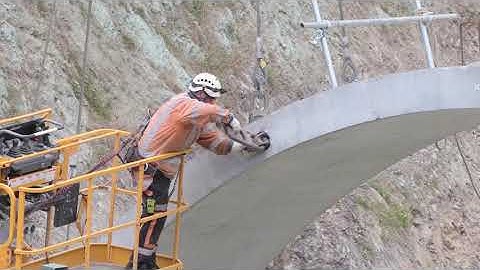 Haulotte · HA20 RTJ PRO · Bridge 3 arches in Te Puka, New Zealand