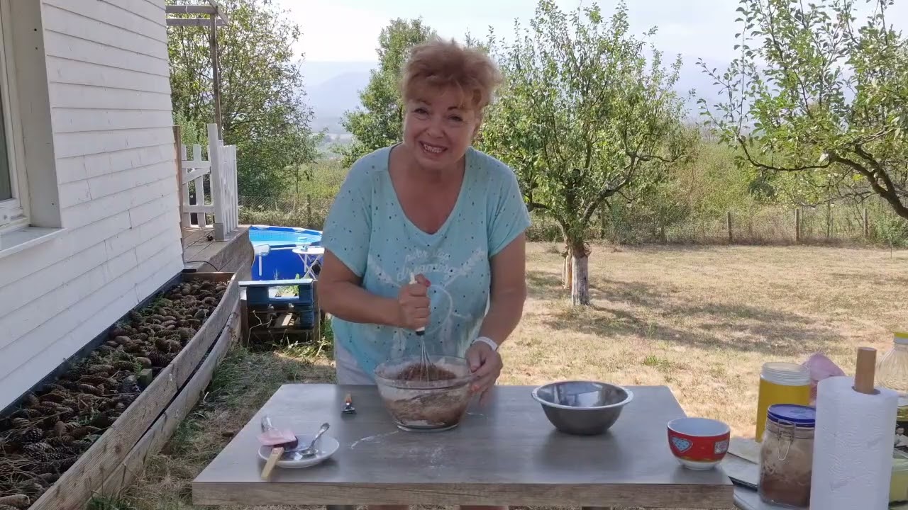 Шоколадов кекс с карамел и без миксер!