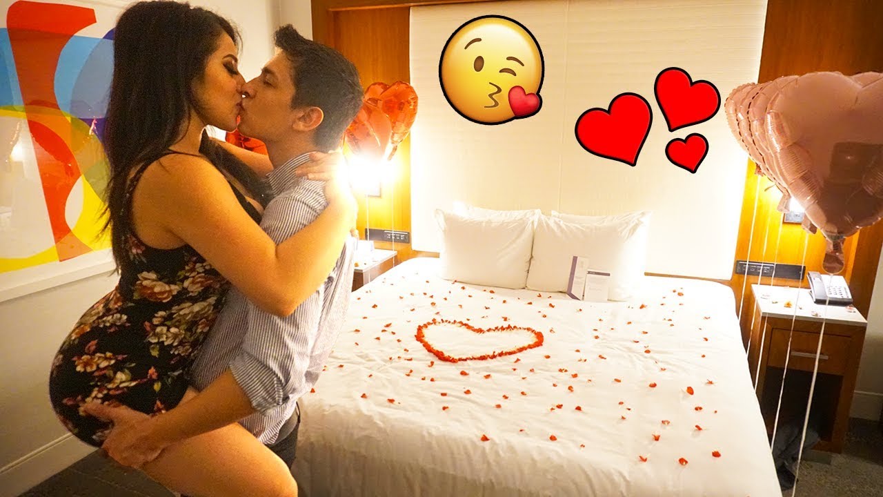 Surprising My Girlfriend With A Romantic Date Night For Her Birthday - YouT...