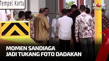 Detik-detik Sandiaga Jadi Tukang Foto Saat Perempuan Cantik Pepet Jokowi | tvOne Minute
