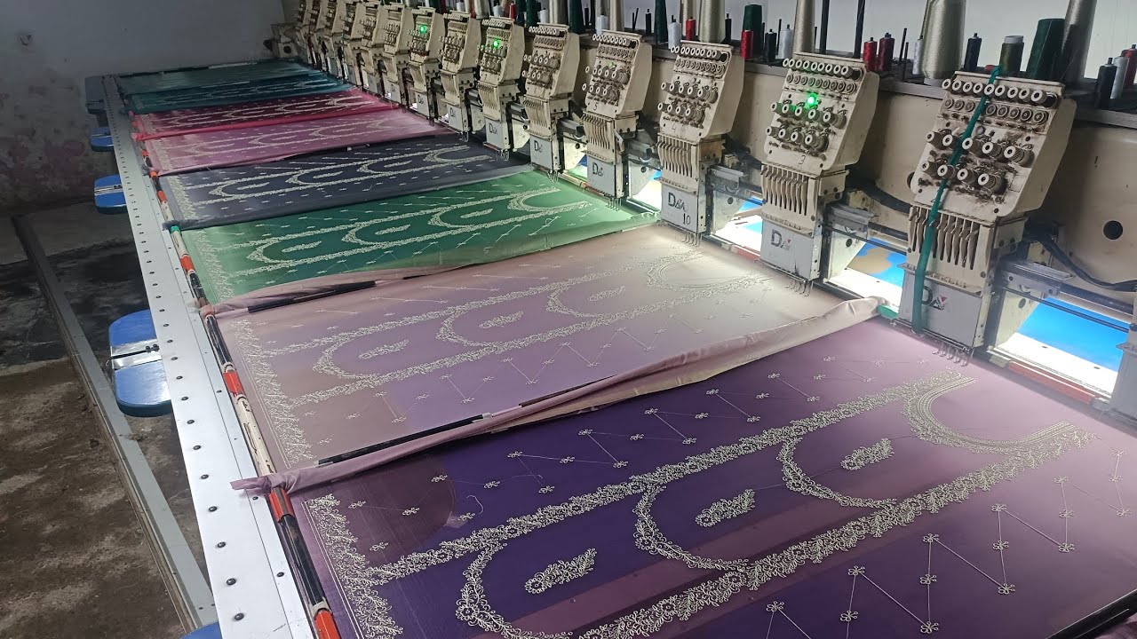 बरेली की मशहूर जारीजरदोजी के सूट साड़ियां ड्रेस तैयार किए जाते हैं,8859320694