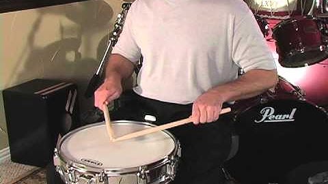 A Fresh Approach to Snare Drum: Lesson 11 (B) Quarter Note Rolls