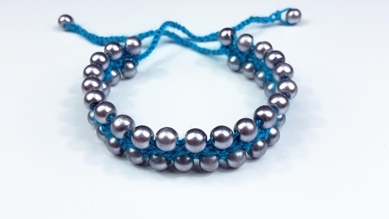 Crochet woven bracelet with beads تعلم سوار الكروشيه الجميل مع الألوان المثالية للفتيات أو الشباب