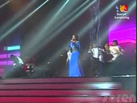 Dato' Siti Nurhaliza & VIP - Queen Of The Night & Falling In Love (Live @ ABPBH 25)