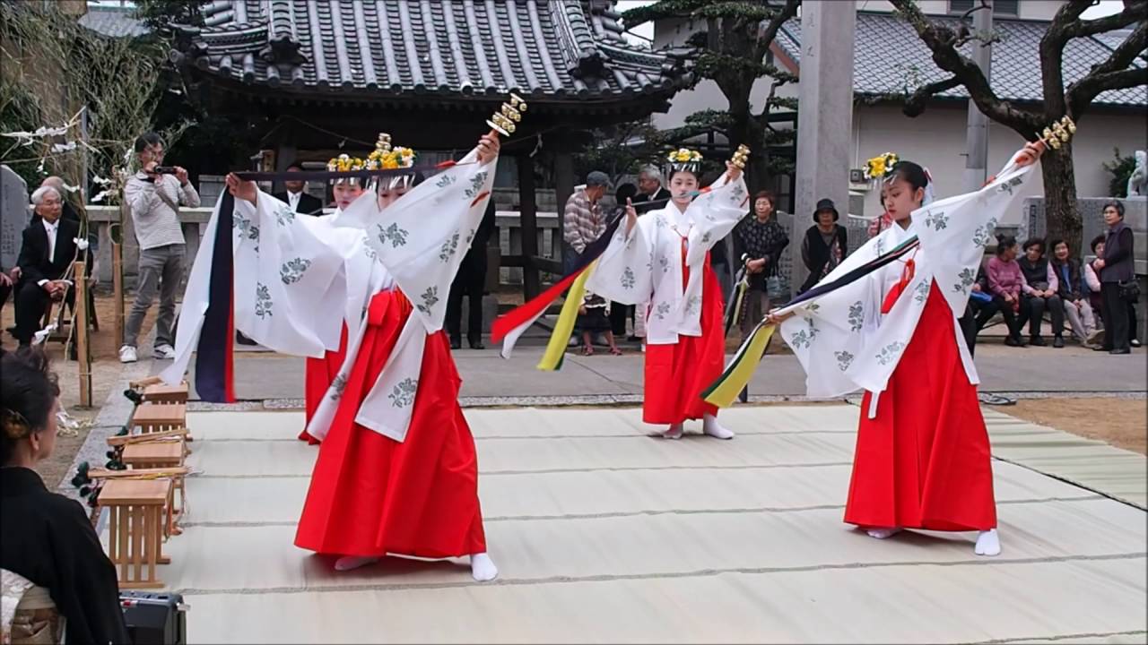 浦安の舞とは 意味や衣装 歌詞 見学方法など徹底解説 舞の道 観音舞