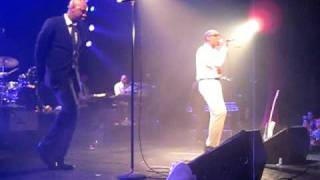 Raphael Saadiq - Oh Girl (Live)